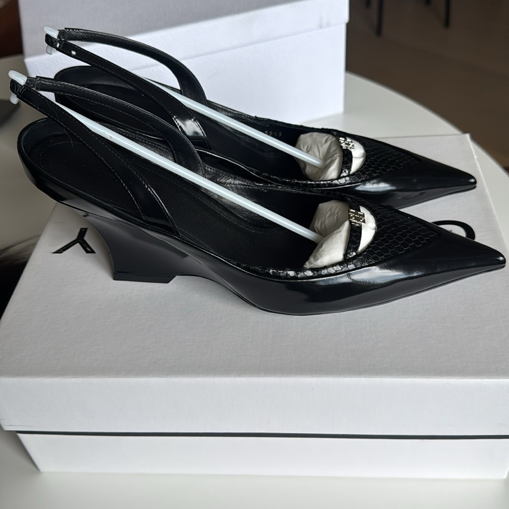 Givenchy Patent Leather Slingback Pumps Women's Size:  IT 40 New